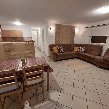 Apartman Lexi Jakuzzis Balatonboglár