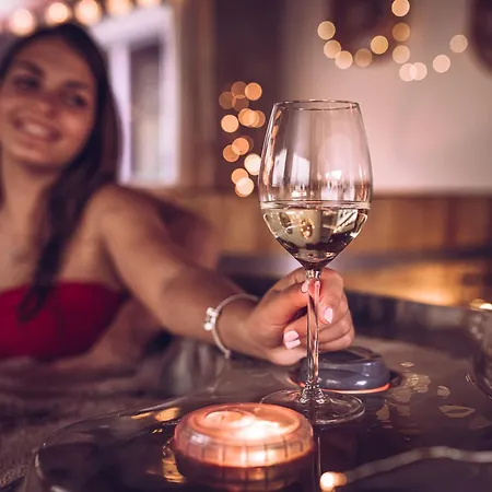 Lexi Jakuzzis Balatonboglár