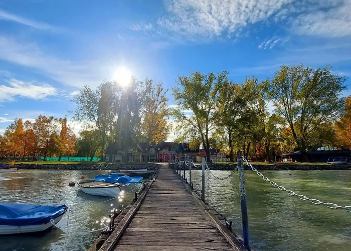 Lexi Jakuzzis Balatonboglár